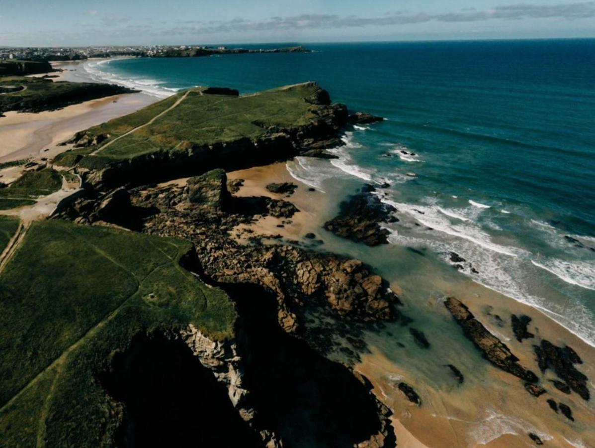 Sunset Waves Sea View Apartment Featuring Panoramic Views & Parking New Quay Buitenkant foto